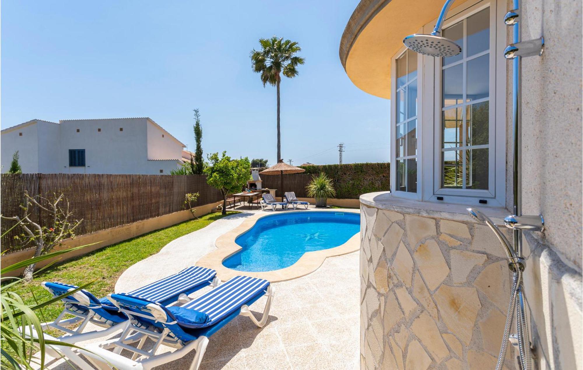 Awesome In Cala Bona With Kitchen