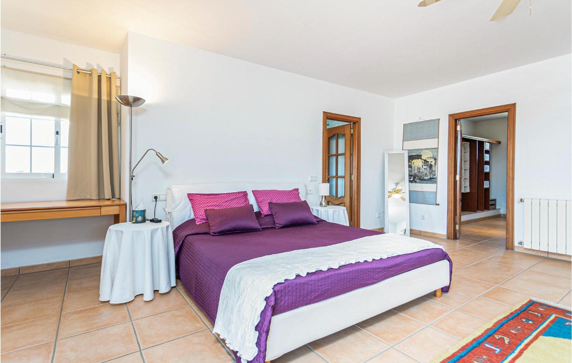 Awesome In Cala Bona With Kitchen Ferienhaus Cala Bona (Mallorca)