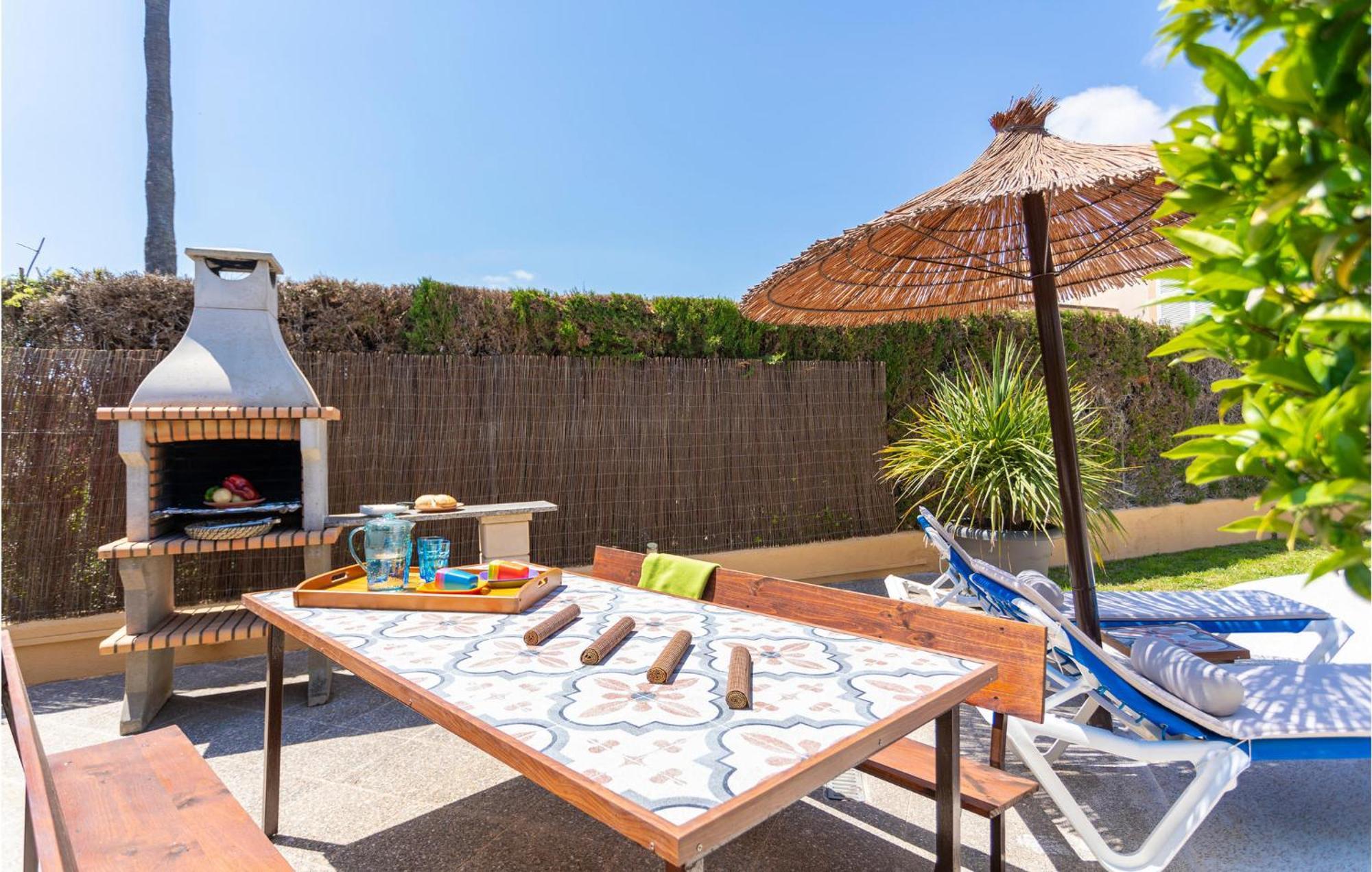 Awesome In Cala Bona With Kitchen Ferienhaus